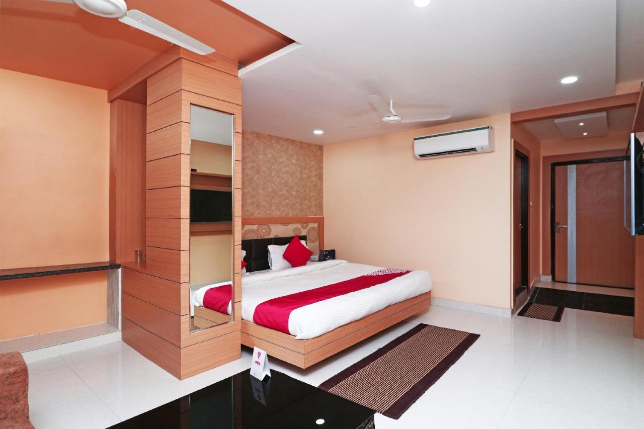 Capital O Hotel Sapphire Inn Gorakhpur Εξωτερικό φωτογραφία