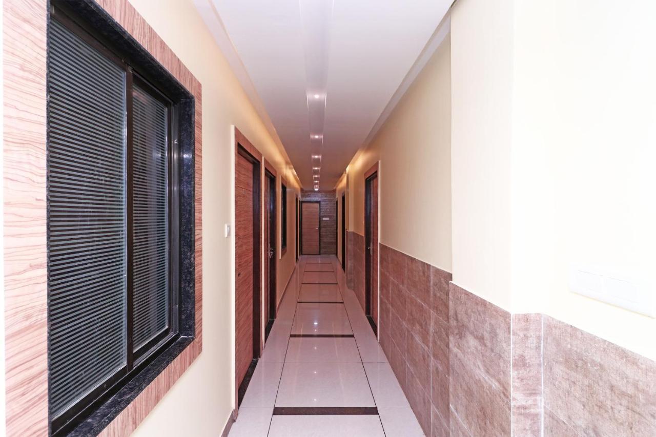 Capital O Hotel Sapphire Inn Gorakhpur Εξωτερικό φωτογραφία